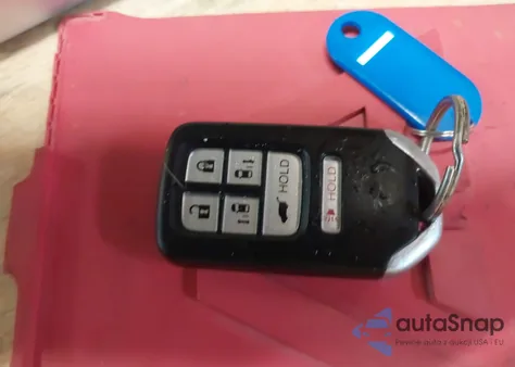 2015 Honda Odyssey Touring/Touring Elite z USA, uszkodzony, nr VIN 5FNRL5H96FB044657